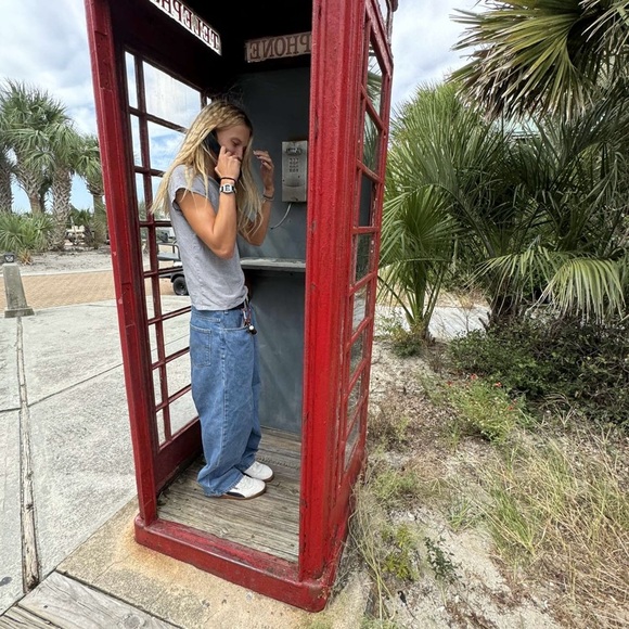 Meet your Posher, Ava - Picture 2 of 5